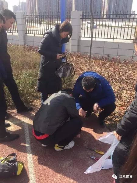 中欧体育app下载安装“如何根除校园毒跑道”成热点塑胶跑道新国标进展到哪一步了？(图3)